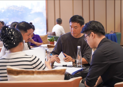 Khách hàng người nước ngoài quan tâm đặc biệt The Privé