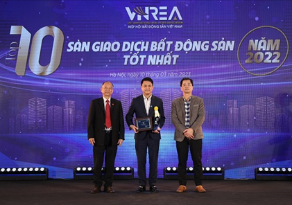 Đất Xanh Miền Bắc nhận giải thưởng TOP 10 Đơn vị phân phối BĐS tốt nhất Việt Nam 2022
